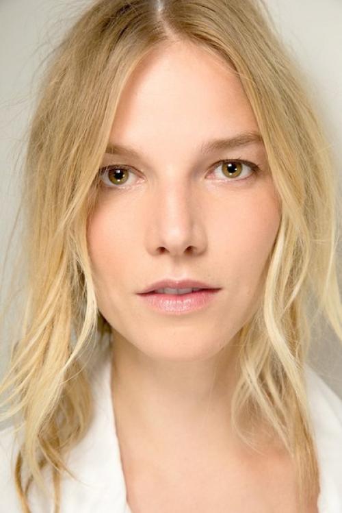 Полностью обнаженная. Голый, естественный макияж - одна из главных Beauty - тенденций этого лета. 03 Полностью обнаженная. Голый, естественный макияж - одна из главных Beauty - тенденций этого лета. 03