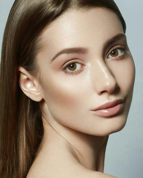 Сегодня хочу поговорить о бьюти - тренде 2016 года - сияющей коже! 03