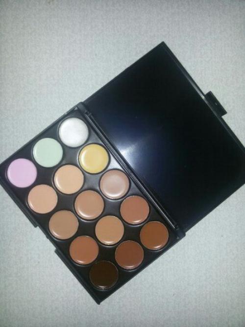 В наличии!  Палетка - корректор! 01