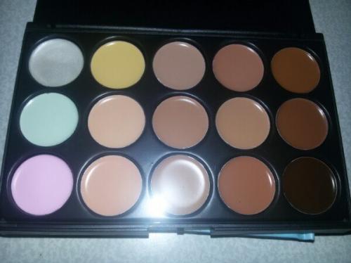 В наличии!  Палетка - корректор! 02