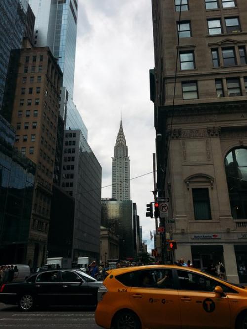 I. Сидя в вагоне метро, я наблюдая за людьми, рассматриваю их и размышляю. 09 I. Сидя в вагоне метро, я наблюдая за людьми, рассматриваю их и размышляю. 09