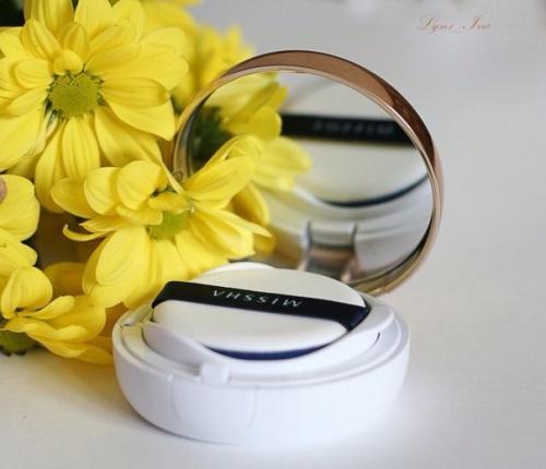 Кушон Missha M Magic Cushion Moisture Spf50 /PA. 04 Кушон Missha M Magic Cushion Moisture Spf50 /PA. 04