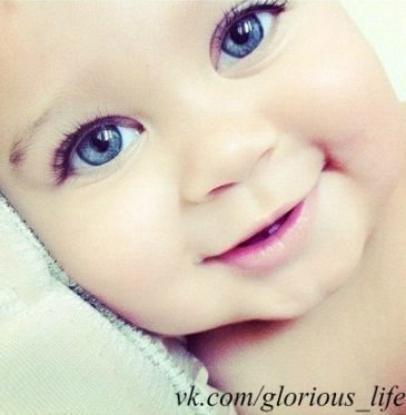 Зелёные глаза - зеленые глаза считаются довольно редкими. 02 Зелёные глаза - зеленые глаза считаются довольно редкими. 02