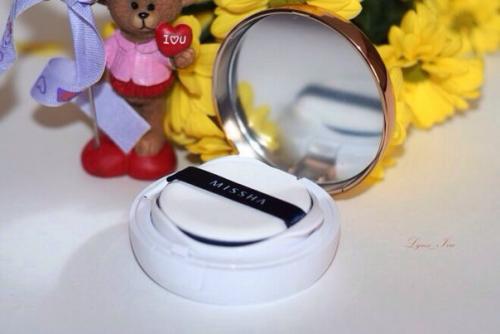 Кушон Missha M Magic Cushion Moisture Spf50 /PA. 02 Кушон Missha M Magic Cushion Moisture Spf50 /PA. 02