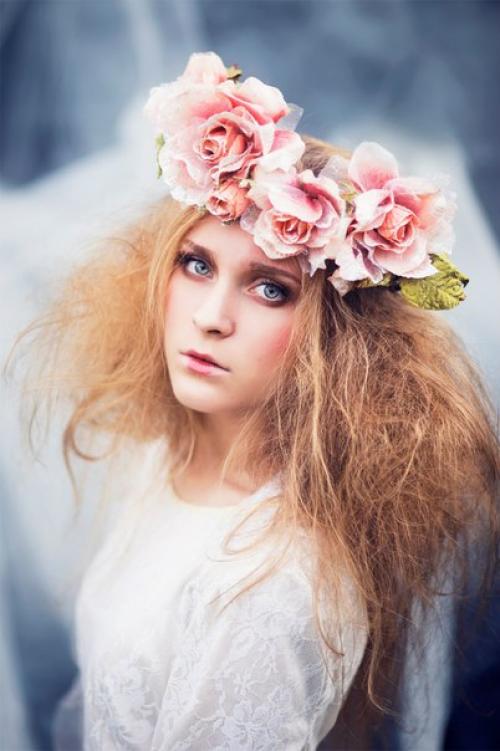 Внимание!   Ищу несколько красивых и длинноволосых моделей на тфп съёмку дома, позирование и опыт в съемках желателен. 01