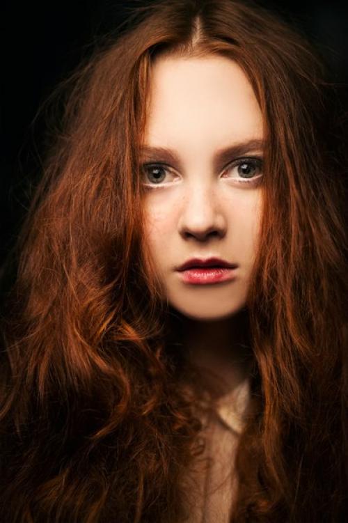 Внимание!   Ищу несколько красивых и длинноволосых моделей на тфп съёмку дома, позирование и опыт в съемках желателен. 02