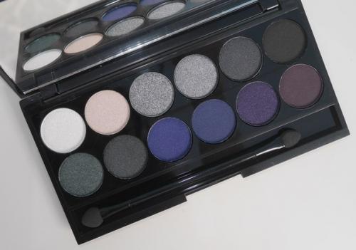 Идея для макияжа от Sleek Makeup, повторить которую вы можете, используя палетку теней i - Divine Bad Girl! 01 Идея для макияжа от Sleek Makeup, повторить которую вы можете, используя палетку теней i - Divine Bad Girl! 01