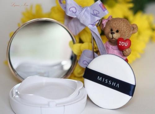 Кушон Missha M Magic Cushion Moisture Spf50 /PA. 03 Кушон Missha M Magic Cushion Moisture Spf50 /PA. 03