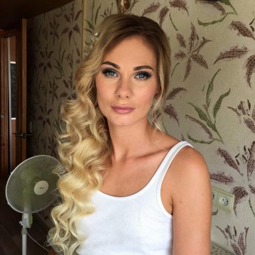 Очень нравится подчеркивать макияжем индивидуальность невесты, стиль свадьбы! 01 Очень нравится подчеркивать макияжем индивидуальность невесты, стиль свадьбы! 01