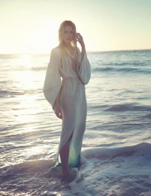 Нужна еще 1 модель на выездную? 02