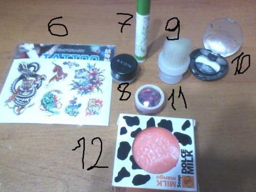 Продам не дорого или обменяю косметику и аксессуары в связи с переездом. 01 Продам не дорого или обменяю косметику и аксессуары в связи с переездом. 01