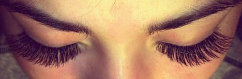 Стоимость услуг:  - Полное поресничное наращивание (делаю густо) - 900 рублей;. 04