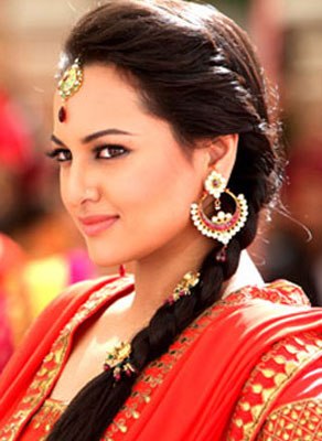 Биография модели Сонакши Синха / Sonakshi Sinha.