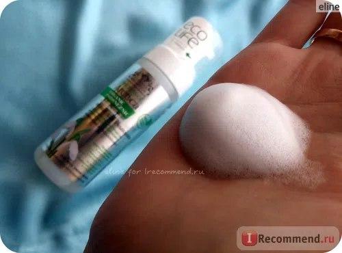 Натуральная воздушная пенка для умывания Очищение И Увлажнение. 02