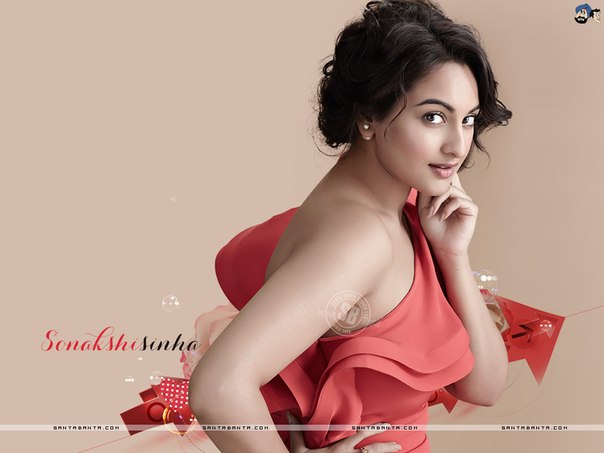 Биография модели Сонакши Синха / Sonakshi Sinha.