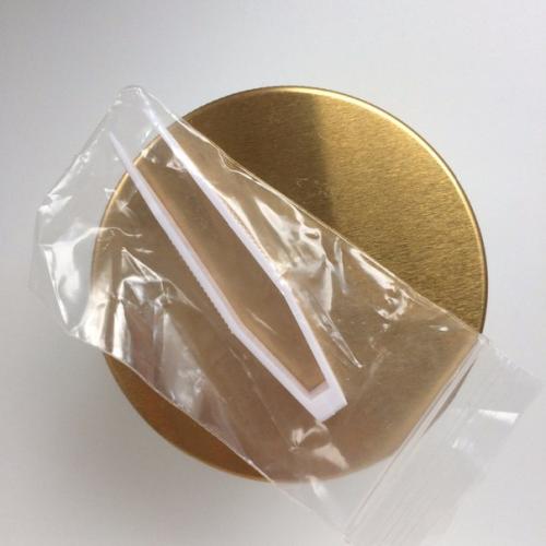 У кого есть проблема с пересушенными веками? 01