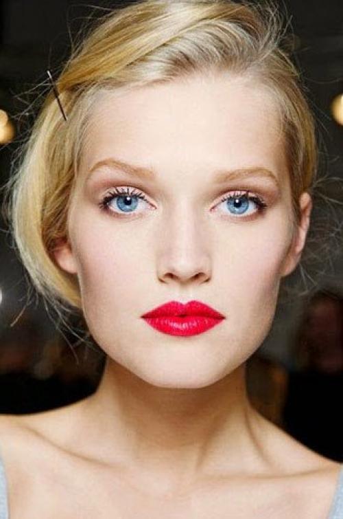 Мы продолжаем говорить о главных тенденциях в свадебном макияже, а в прошлый раз мы рассказывали о макияже в стиле Nude. 05