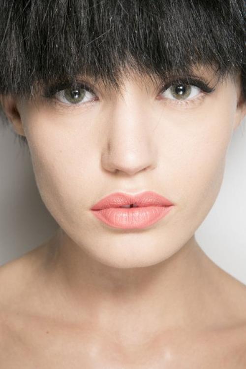 Акцент на ГУБЫ. 5 самых модных оттенков сезона. 05