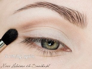 Фото-урок классического макияжа глаз с двойными стрелками. 02