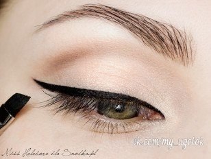 Фото-урок классического макияжа глаз с двойными стрелками. 03