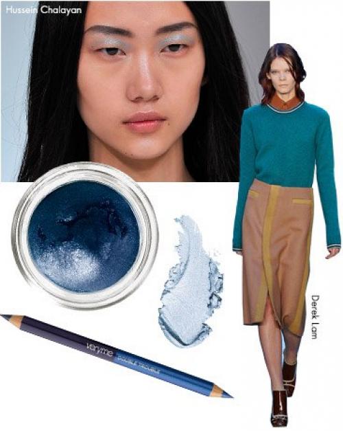 Подиум. Основные цвета: синий. 02