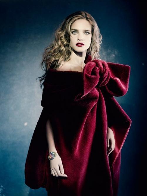 Вы, русские, более экспрессивны, ваш макияж спонтанный - сегодня так, завтра по-другому. 03