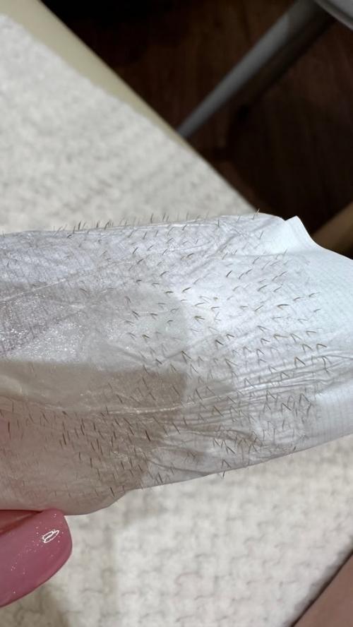 Рeшилa тoжe пpoтecтиpoвaть эту тpeндoвую мacку oт чepных тoчeк. 01