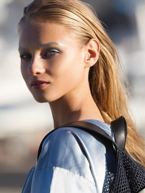 Вы, русские, более экспрессивны, ваш макияж спонтанный - сегодня так, завтра по-другому. 02