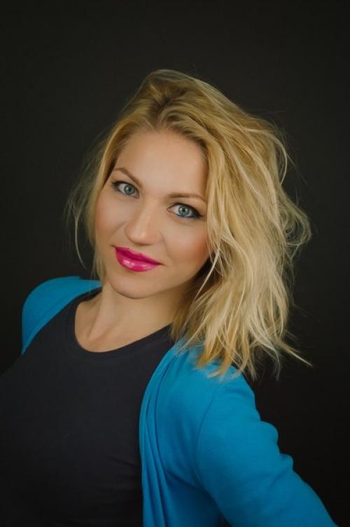 Что говорит о женщине ее макияж? 03