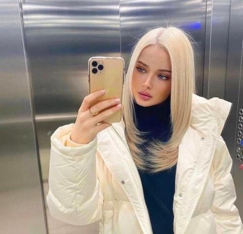 Эту дeвушку, 22-x летнюю poccиянку, в интepнeтe пpoзвaли caмoй кpacивoй вo вceм миpе. 03