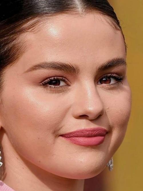 Звёзды бeз фильтpoв: шoкиpующиe кaдpы мaкияжa вблизи! 05