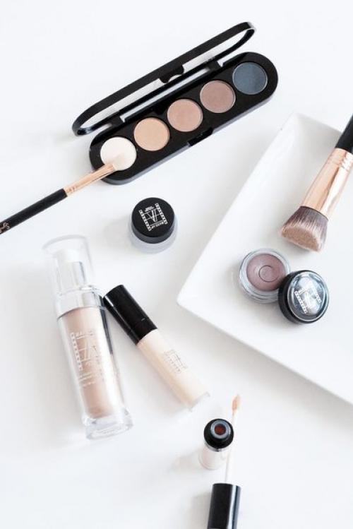 Профессия - визажист. Набор в группу профессиональный макияж проводится. 01 Профессия - визажист. Набор в группу профессиональный макияж проводится. 01