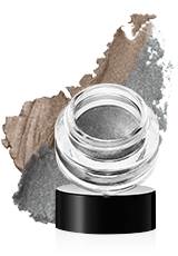 Хочешь сделать макияж, который будет выглядеть одинаково хорошо на всем протяжении вечеринки? 01