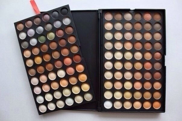 Тонкости нанесения нового макияжа в коричневых тонах. 02