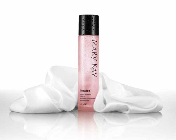 Холодный ветер, сухой воздух в зимний период времени сильно обезвоживают нашу новую кожу. 02