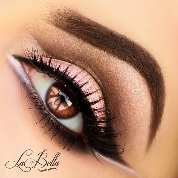 Последняя репетиция вечернего макияжа необходима для того, чтобы: 05