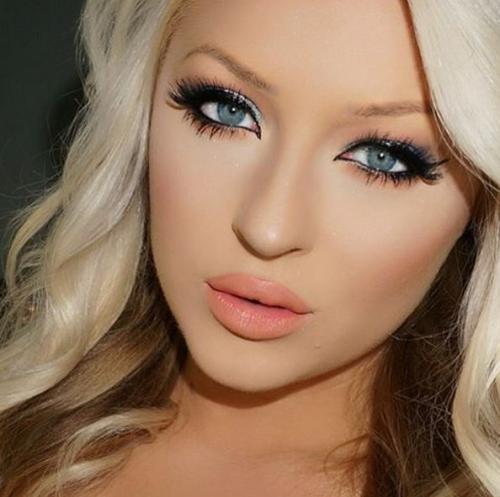 Девушки, пользуясь предоставленными выходными, провожу обучение сам себе визажист (макияж для себя. 02 Девушки, пользуясь предоставленными выходными, провожу обучение сам себе визажист (макияж для себя. 02