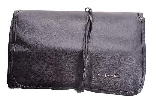 Дорогие девушки, знаете ли вы, как правильно подобрать кисть к определенному косметическому продукту? 01