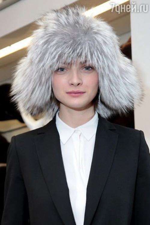 Вилковаекатерина. Новостиактрис. Мы выбираем меховую шапку, которая не только согреет, но и украсит. 01 Вилковаекатерина. Новостиактрис. Мы выбираем меховую шапку, которая не только согреет, но и украсит. 01