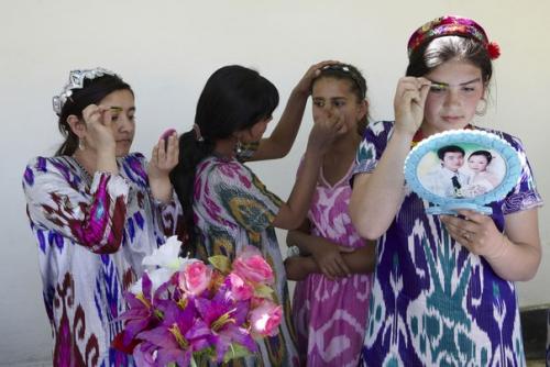 Усьма. Лучшим и безупречным средством женщин Востока по праву считают усьму. 05