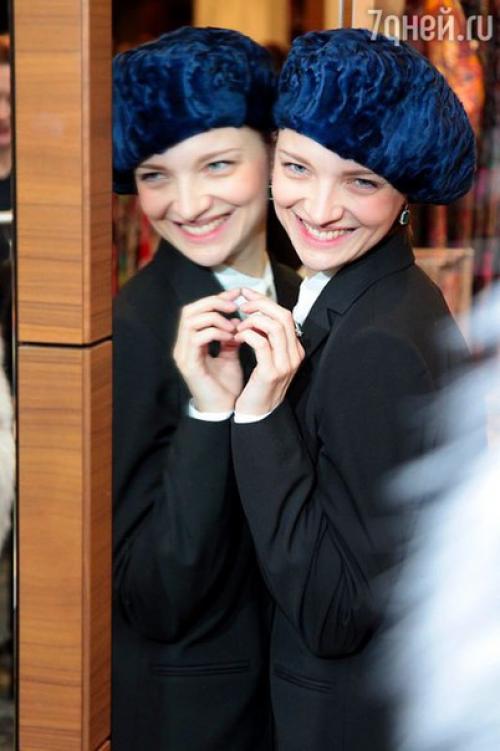 Вилковаекатерина. Новостиактрис. Мы выбираем меховую шапку, которая не только согреет, но и украсит. 04 Вилковаекатерина. Новостиактрис. Мы выбираем меховую шапку, которая не только согреет, но и украсит. 04