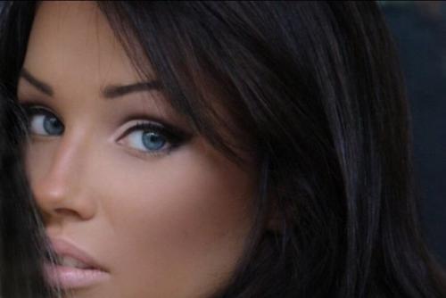 Макияж для брюнеток: ошибки и акценты? 01