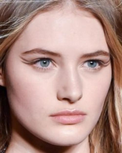 Ох не спится, пишу пост о трендах в макияже осень 2015. 03