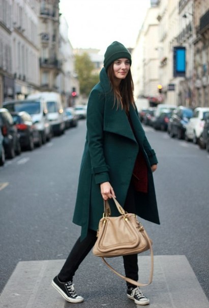 Изумрудный город. Изумрудный цвет подходит практически всем без исключения: как юным девушкам, так и дамам в возрасте. 07