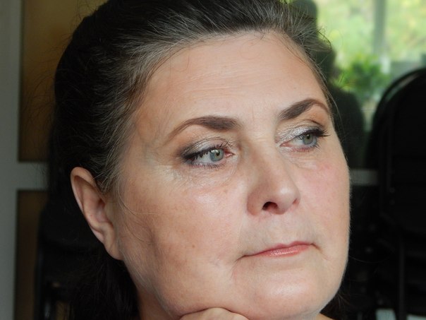 Макияж глаз является оружием девушки. Особенно когда этим пользуются умело. 02