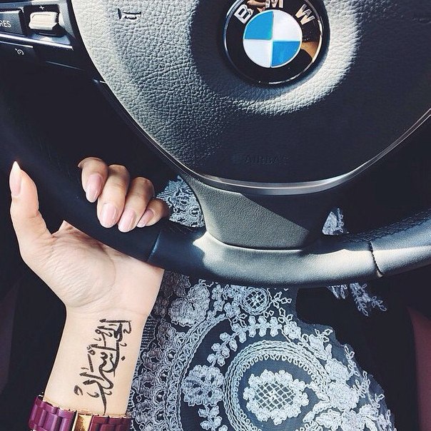 Дубайские дороги глазами водителя без стажа.