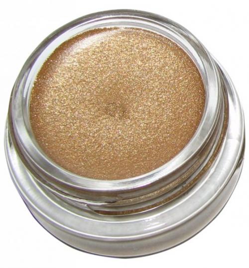 Модные новинки осеннего макияжа: блеск золота. 01