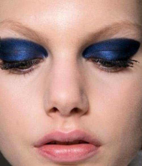 Ох не спится, пишу пост о трендах в макияже осень 2015. 02