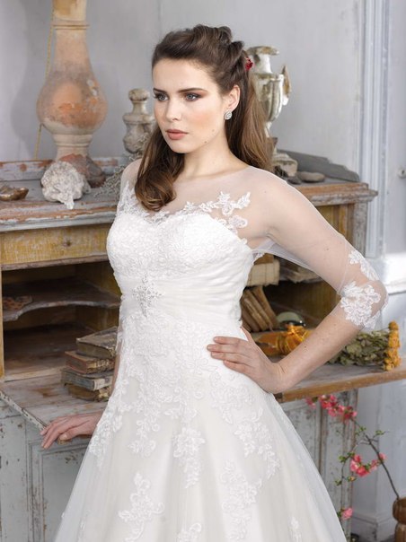 Вашему вниманию мы представляем работы наших визажистов для моделей свадебного салона Http://vk.com/id77813838. 02