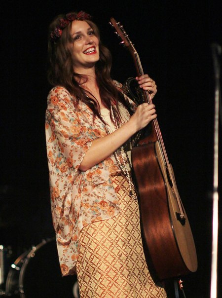 #ЧасCоЗвездой #Leightonmeester #лейтонмистер #тематическийдень. 04